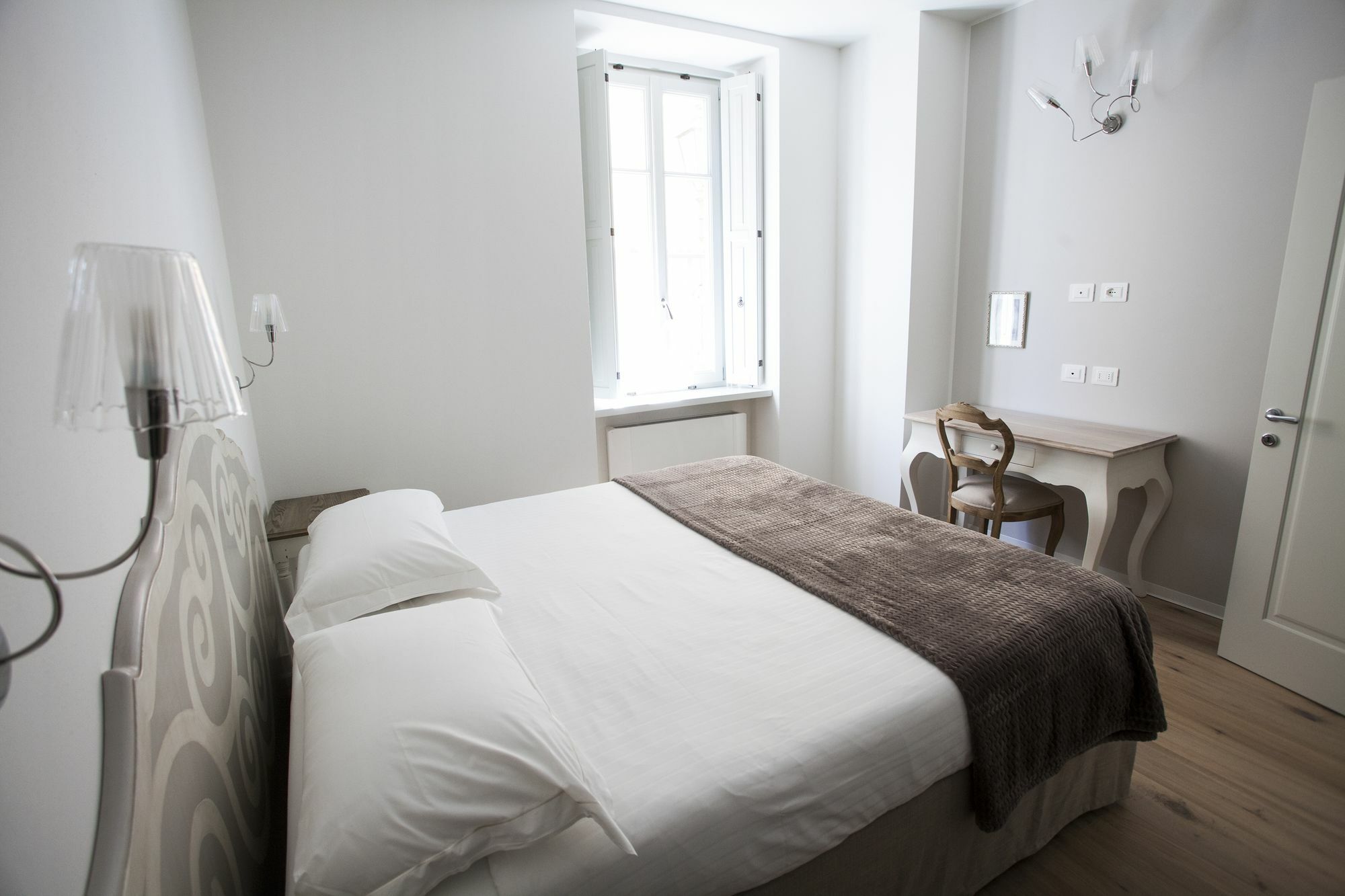 Villa Italia Luxury Suites And Apartments Арко Екстер'єр фото